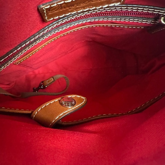 Dooney and Bourke pebbled leather burgundy crossbody bag - Picture 12 of 14